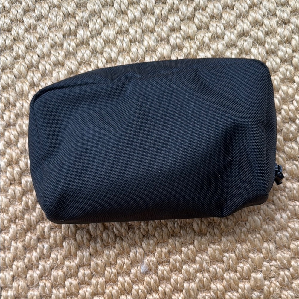 Tumi Black Men's Bag - Picture 2 of 6